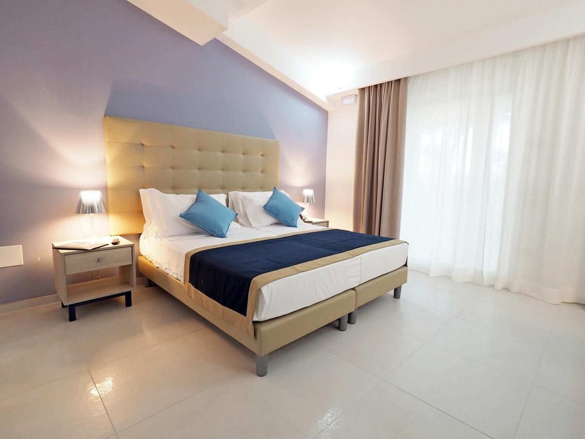 Tui Blue Tropea Hotel ซานตาโดเมนิกา ภายนอก รูปภาพ