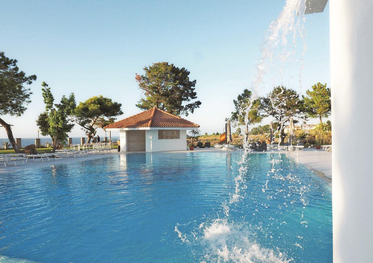 Tui Blue Tropea Hotel ซานตาโดเมนิกา ภายนอก รูปภาพ