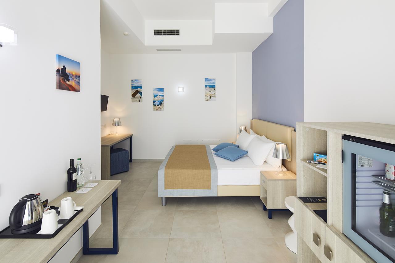Tui Blue Tropea Hotel ซานตาโดเมนิกา ภายนอก รูปภาพ